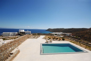 4 LUXURY VILLAS ELIA