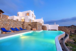 LUXURY VILLA C-3