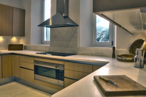 Main House 10 Kitchen