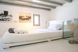 Main House Bedroom 1 e
