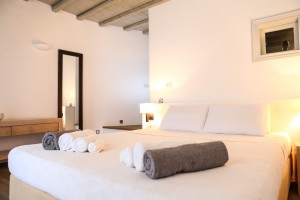 Main House Bedroom 1 g