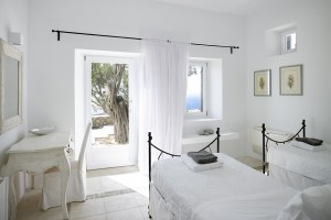 Main House Bedroom 1a