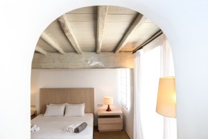 Main House Master Bedroom g