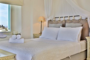 Master bedroom (6)